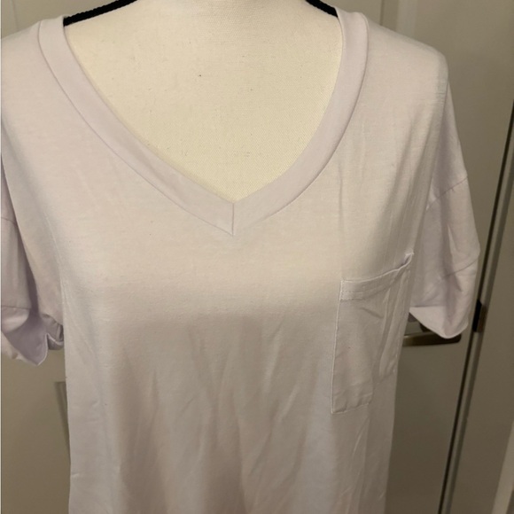 Basic white v-neck tee soft comfy classic size XL - Picture 5 of 11